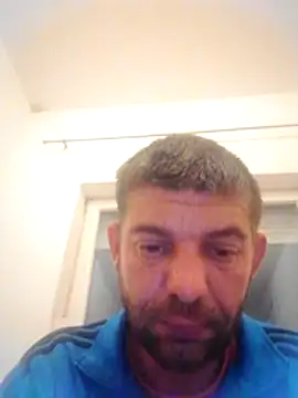 Snapshot of Motosz chatting on November 16, 8:25 pm Motosz online show from November 16, 8:25 pm