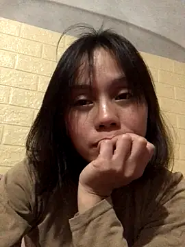 Snapshot of Trangbabylove chatting on December 1, 12:21 pm Trangbabylove online show from December 1, 12:21 pm