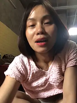 Snapshot of Trangbabylove chatting on March 20, 8:52 am Trangbabylove online show from March 20, 8:52 am