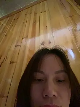 Snapshot of Trangbabylove chatting on April 19, 1:27 am Trangbabylove online show from April 19, 1:27 am