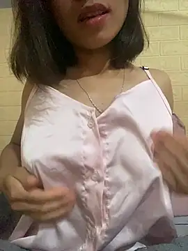 Trangbabylove online show from July 25, 2:20 am