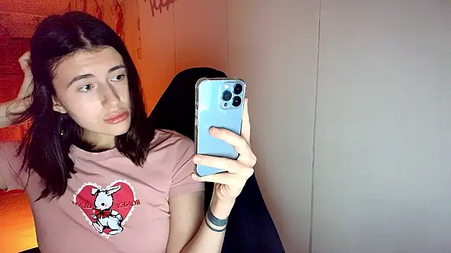 KristinaScott online show from February 7, 4:11 pm