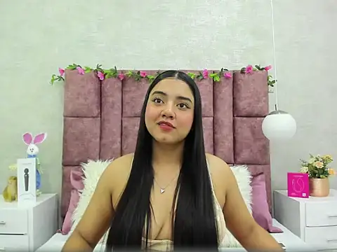 Snapshot of SalomeLee chatting on June 28, 11:16 am SalomeLee online show from June 28, 11:16 am