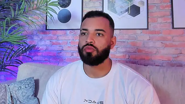 Chris Varden online show from December 18, 6:25 pm