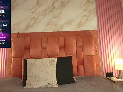 Snapshot of Roxana_Scottt chatting on December 3, 7:34 pm Roxana Scottt online show from December 3, 7:34 pm