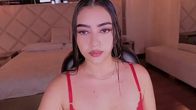 SophieLanne online show from April 28, 4:17 am