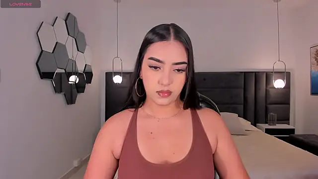 Snapshot of SophieLanne chatting on May 21, 4:19 am SophieLanne online show from May 21, 4:19 am