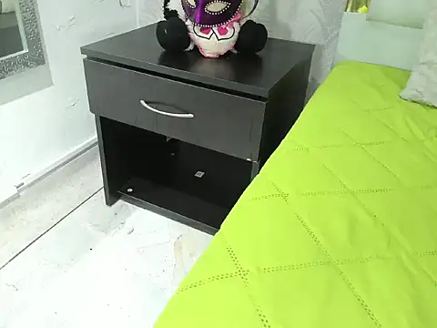 noa-camila online show from November 21, 12:59 pm