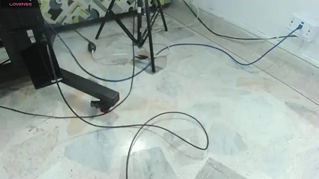 noa-camila online show from November 26, 12:28 pm