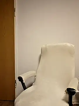 Snapshot of Mystery_Mark chatting on July 13, 7:27 pm Mystery Mark online show from July 13, 7:27 pm