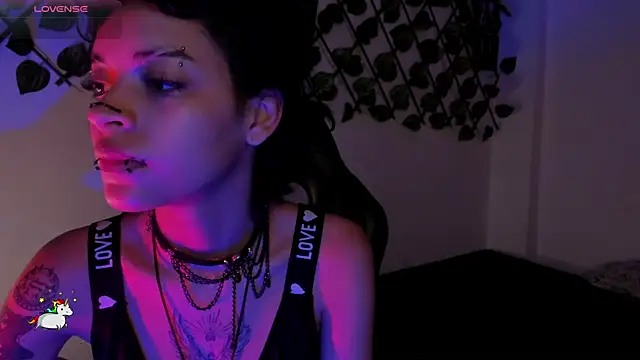 Snapshot of Anny_Kiitty chatting on July 7, 9:24 am Anny Kiitty online show from July 7, 9:24 am