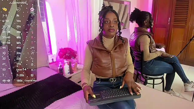 anisha zambrano online show from July 30, 1:32 pm
