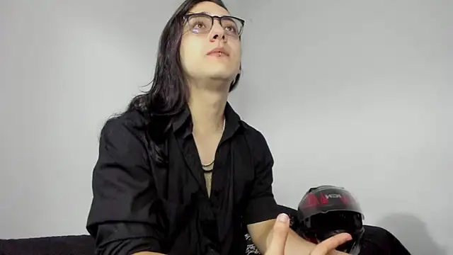 Snapshot of Amoneth_Xx chatting on December 3, 3:58 am Amoneth Xx online show from December 3, 3:58 am