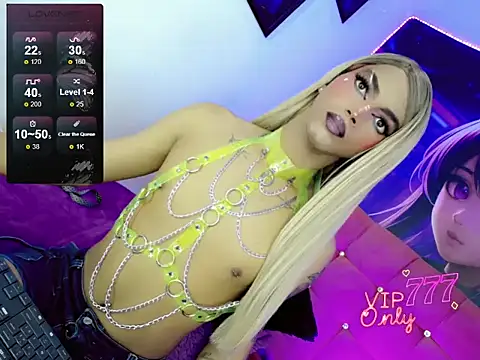 Snapshot of KMichelle1 chatting on February 21, 10:00 pm KMichelle1 online show from February 21, 10:00 pm