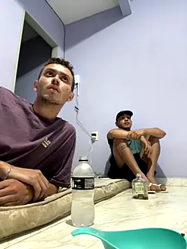 Snapshot of novinita0027 chatting on November 23, 12:21 am novinita0027 online show from November 23, 12:21 am