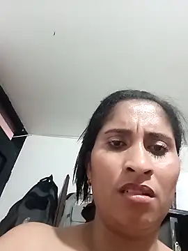 CarolinaNavas33 online show from November 29, 2:09 pm