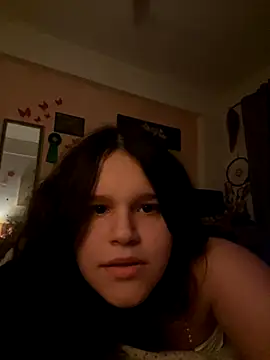 Snapshot of AngelSin04 chatting on November 17, 8:25 pm AngelSin04 online show from November 17, 8:25 pm