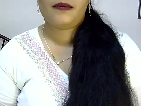 Muskan Jha online show from June 19, 2:32 pm