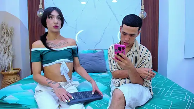 Loversinfire2 online show from June 26, 1:21 am