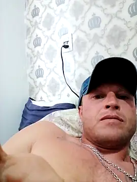 Snapshot of patraick chatting on November 24, 2:17 pm patraick online show from November 24, 2:17 pm