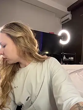 Snapshot of -SaraBlack- chatting on February 3, 4:23 pm -SaraBlack- online show from February 3, 4:23 pm