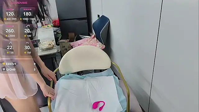 Snapshot of xlin-baby chatting on May 2, 4:23 pm xlin-baby online show from May 2, 4:23 pm