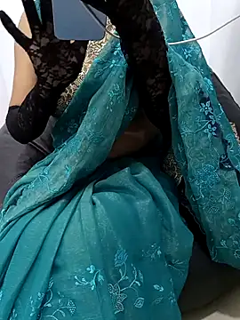 Snapshot of Your_DreamGirl__ chatting on November 29, 11:13 am Your DreamGirl online show from November 29, 11:13 am