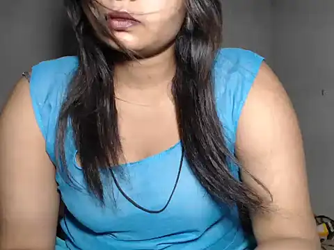Snapshot of Queen_Bhanu chatting on March 13, 6:03 pm Queen Bhanu online show from March 13, 6:03 pm