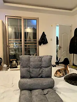 XX125216 online show from January 7, 2:08 pm