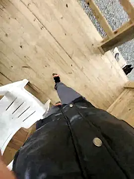 bnnzin online show from March 12, 6:47 pm