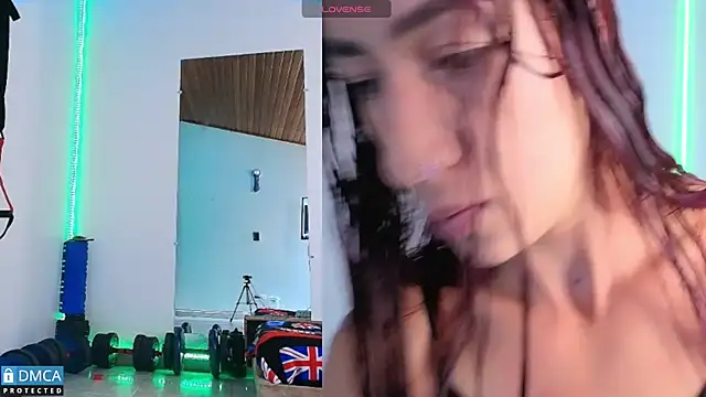 scarlett fire5 online show from April 23, 5:26 pm