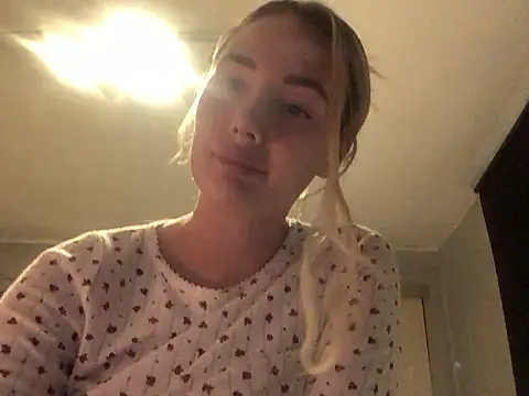 xoxohan11 online show from February 9, 8:57 pm