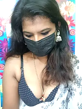 Snapshot of Premalatha_28 chatting on November 24, 9:03 pm Premalatha 28 online show from November 24, 9:03 pm