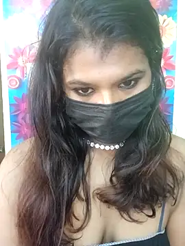 Snapshot of Premalatha_28 chatting on December 1, 6:07 am Premalatha 28 online show from December 1, 6:07 am