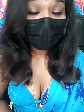 Snapshot of Premalatha_28 chatting on May 5, 6:27 pm Premalatha 28 online show from May 5, 6:27 pm