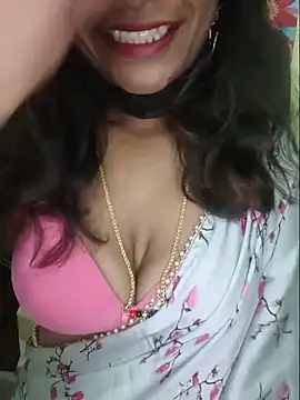 Snapshot of Premalatha_28 chatting on May 16, 7:27 am Premalatha 28 online show from May 16, 7:27 am