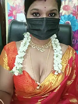 Snapshot of Premalatha_28 chatting on May 21, 7:10 pm Premalatha 28 online show from May 21, 7:10 pm