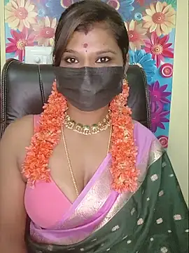 Snapshot of Premalatha_28 chatting on June 7, 5:44 am Premalatha 28 online show from June 7, 5:44 am