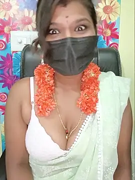Snapshot of Premalatha_28 chatting on June 10, 5:45 pm Premalatha 28 online show from June 10, 5:45 pm