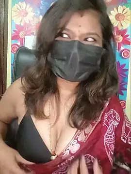Snapshot of Premalatha_28 chatting on June 13, 7:23 pm Premalatha 28 online show from June 13, 7:23 pm