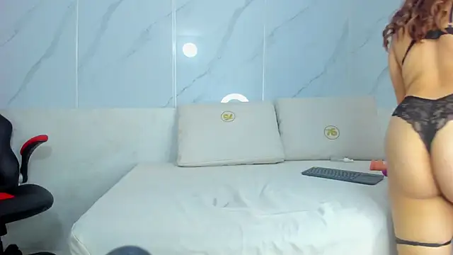 camilla weit online show from November 28, 8:00 pm