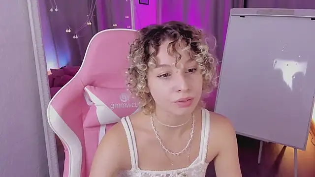 Mary Wohlberg online show from November 25, 6:24 am