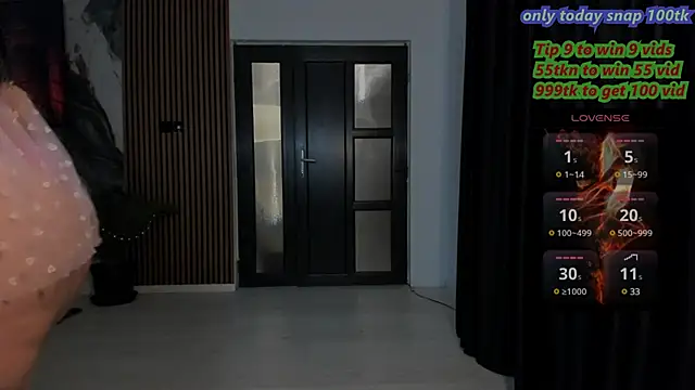 Snapshot of issabellaa04 chatting on February 2, 7:46 pm issabellaa04 online show from February 2, 7:46 pm