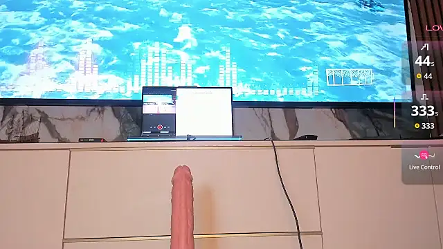 Snapshot of issabellaa04 chatting on April 3, 4:54 am issabellaa04 online show from April 3, 4:54 am