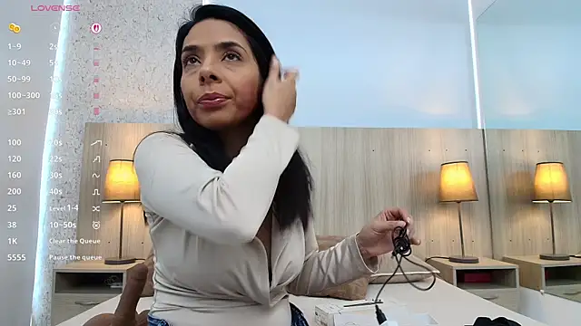 Snapshot of mature_eva1 chatting on May 7, 11:15 am mature eva1 online show from May 7, 11:15 am