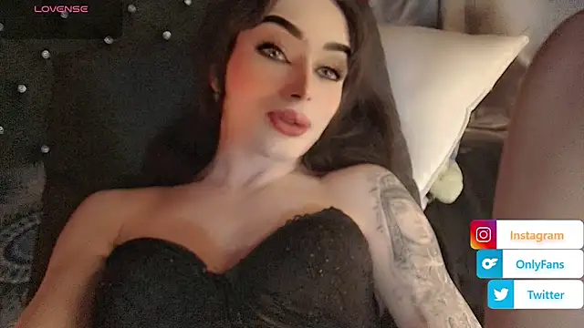 Snapshot of Baby_luxury chatting on December 1, 8:19 am Baby luxury online show from December 1, 8:19 am