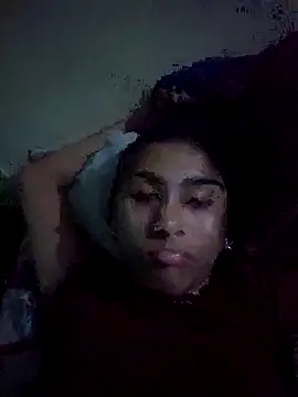 Snapshot of skinnyrox chatting on February 14, 3:03 am skinnyrox online show from February 14, 3:03 am