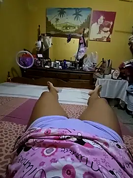 Snapshot of skinnyrox chatting on February 15, 3:36 am skinnyrox online show from February 15, 3:36 am