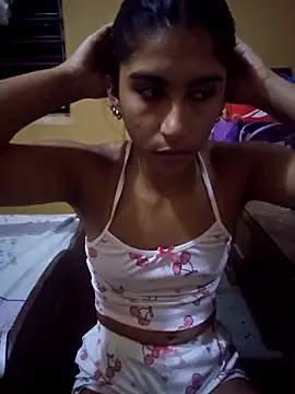 Snapshot of skinnyrox chatting on March 13, 3:13 am skinnyrox online show from March 13, 3:13 am