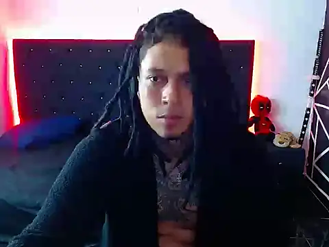 Snapshot of Zero-X9 chatting on February 9, 10:03 pm Zero-X9 online show from February 9, 10:03 pm